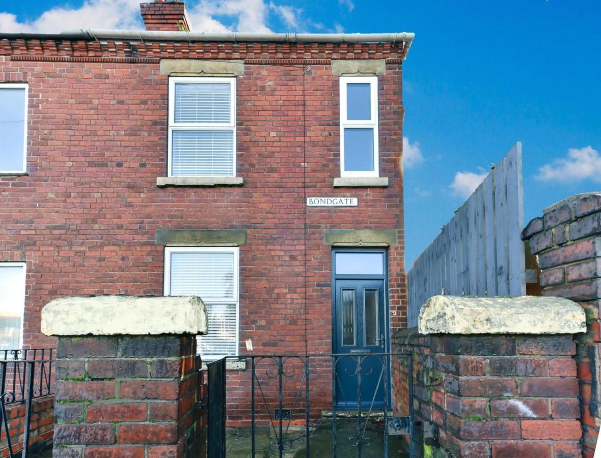 4 Bedroom, 2 Bathroom House - Free Parking Pontefract Dış mekan fotoğraf